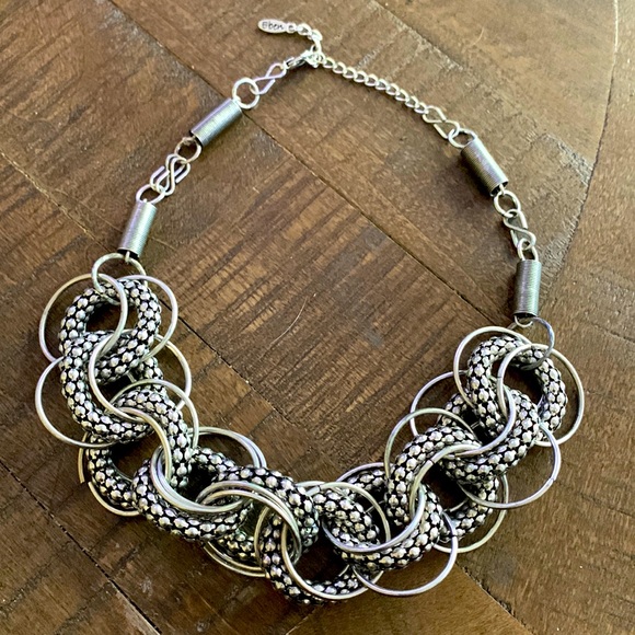 Eben Silver Circle Necklace - Picture 1 of 7